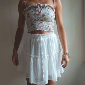 Princess Polly adorable white skirt 🌺🌼🌸💮